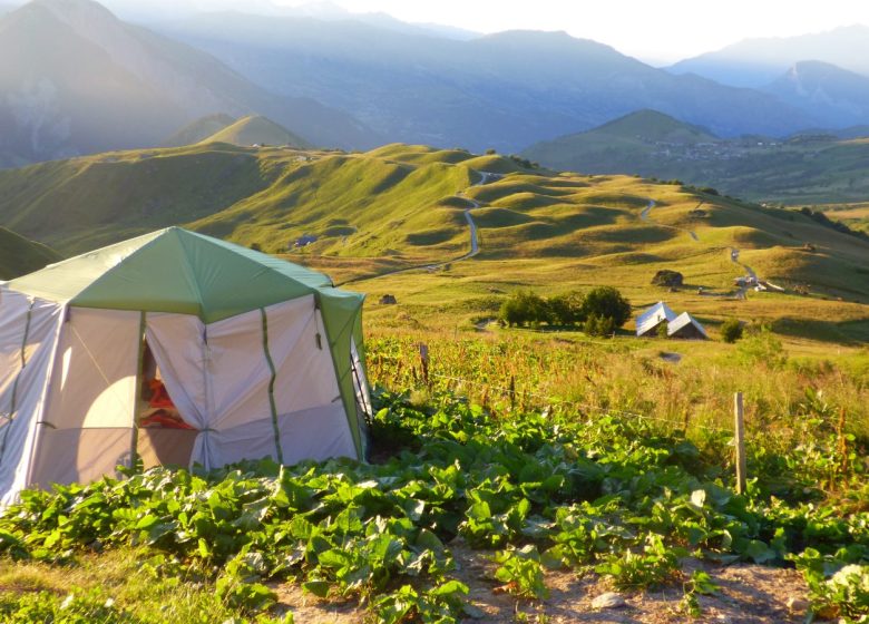 Bivouac et nuit sous dôme au Chalet d’la Croë