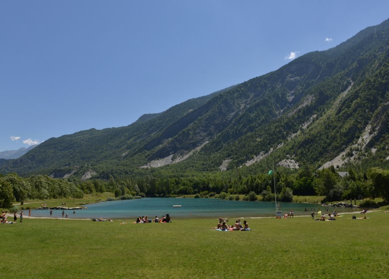 Plan d’eau et baignade des Oudins