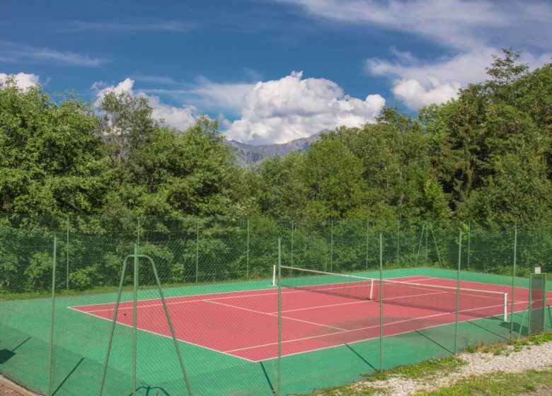 Terrain de tennis