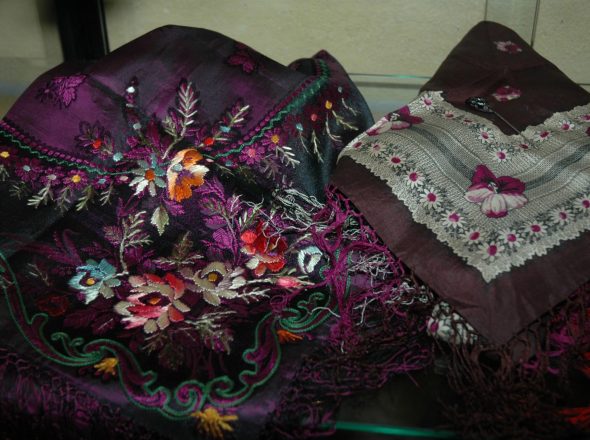 Visite guidée du Musée des Costumes, Arts et Traditions Populaires (pour les groupes )