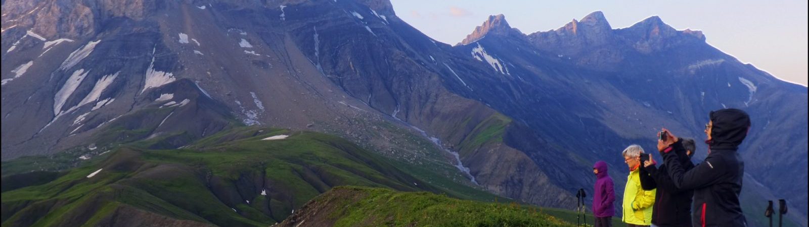 Rando lever du soleil aux Aiguilles