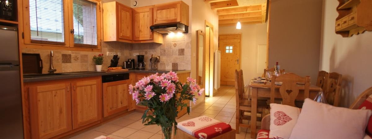 La Grange de Pierre, Chez Charles