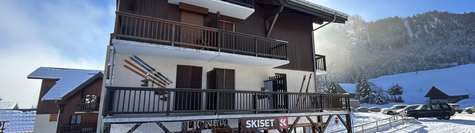 Magasin de sports Skiset – Lionel Sports